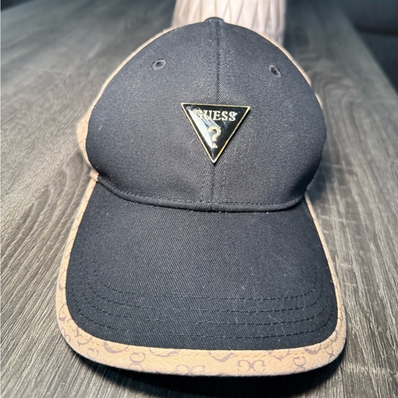 Guess Accessories - Guess Black and Tan Logo Cap